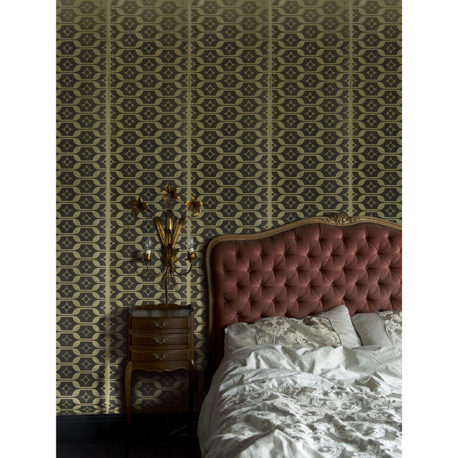 Deborah Bowness / HEIRLOOM / Flatware wallpaper Lakeland green