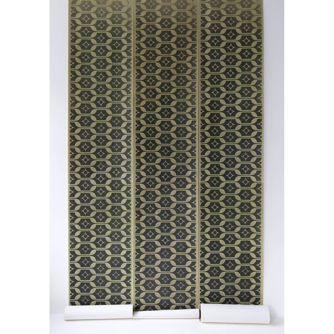 Deborah Bowness / HEIRLOOM / Flatware wallpaper Lakeland green