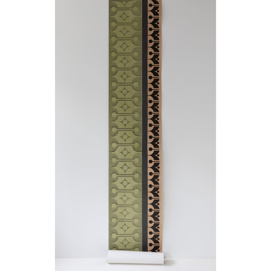 Deborah Bowness / HEIRLOOM / Mark 16 wallpaper Lakeland green & Autumn brown