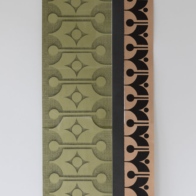 Deborah Bowness / HEIRLOOM / Mark 16 wallpaper Lakeland green & Autumn brown
