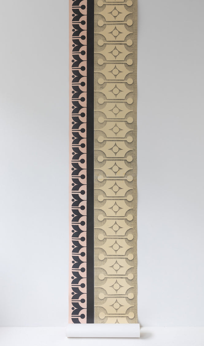 Deborah Bowness / HEIRLOOM / Mark 16 wallpaper Candy pink & Sunshine yellow