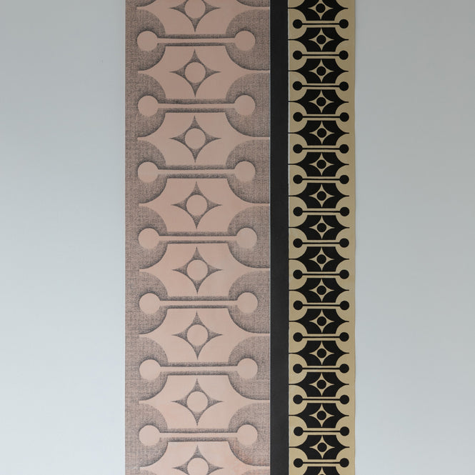 Deborah Bowness / HEIRLOOM / Mark 18 wallpaper Candy pink &  Coffee brown