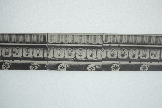 Deborah Bowness The Standard Collection / New Cross Tiles Border / narrow grey