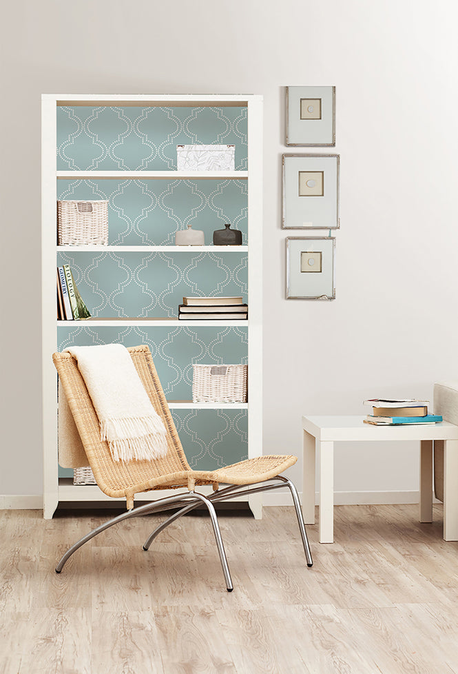はがせる シール 壁紙 NU WALLPAPER / Slate Blue Quatrefoil Peel And Stick Wallpaper / NU1826