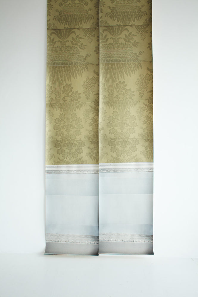 Deborah Bowness / The Artist Collection / Patterned Illusions 1 White/Gold