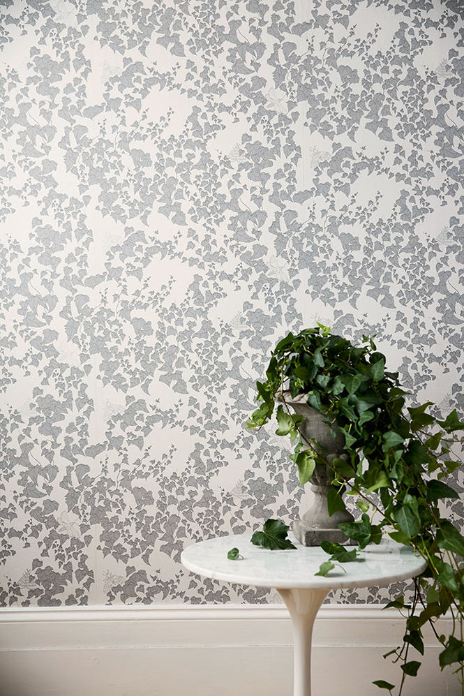 Abigail Edwards / Secret Garden Wallpaper Pearl