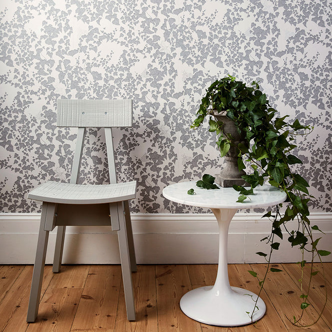 Abigail Edwards / Secret Garden Wallpaper Pearl