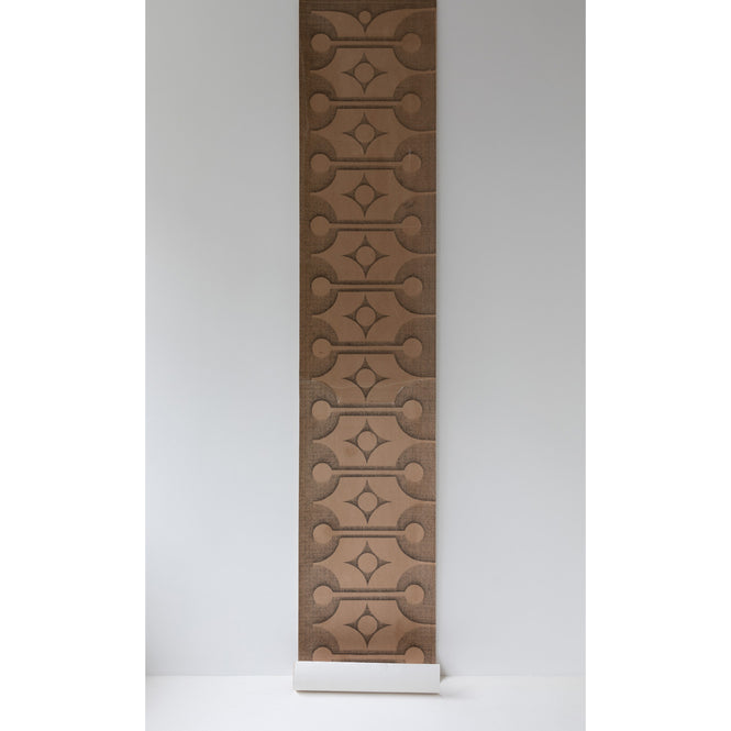 Deborah Bowness / HEIRLOOM / Stackable wallpaper Autumn brown