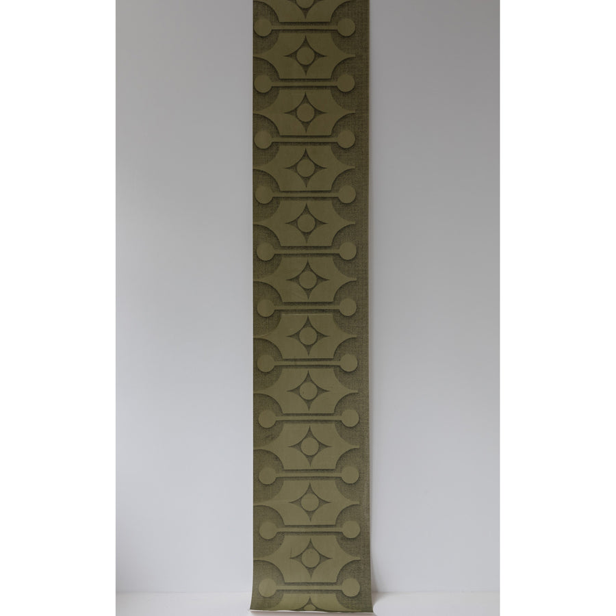 Deborah Bowness / HEIRLOOM / Stackable wallpaper Lakeland green
