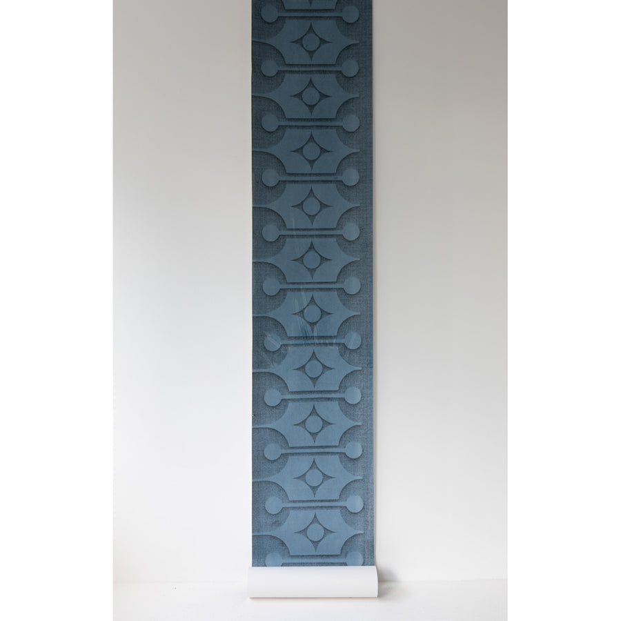 Deborah Bowness / HEIRLOOM / Stackable wallpaper Midnight blue