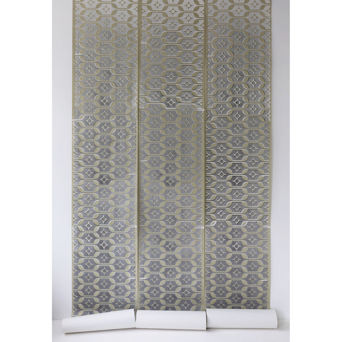 Deborah Bowness / HEIRLOOM / Tableware wallpaper Green