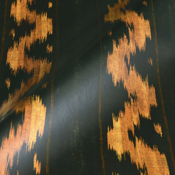 MINDTHEGAP / WOODSTOCK / VINTAGE IKAT Topiary Green WP30102